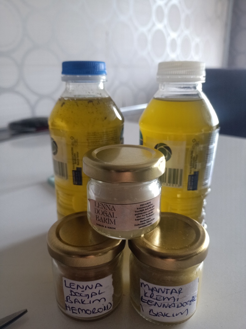 Kuyrukyaglı krem