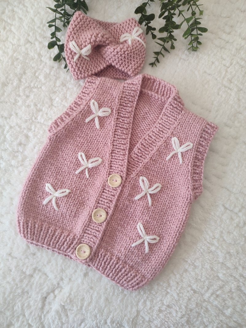 Fiyonk işlemeli yelek 