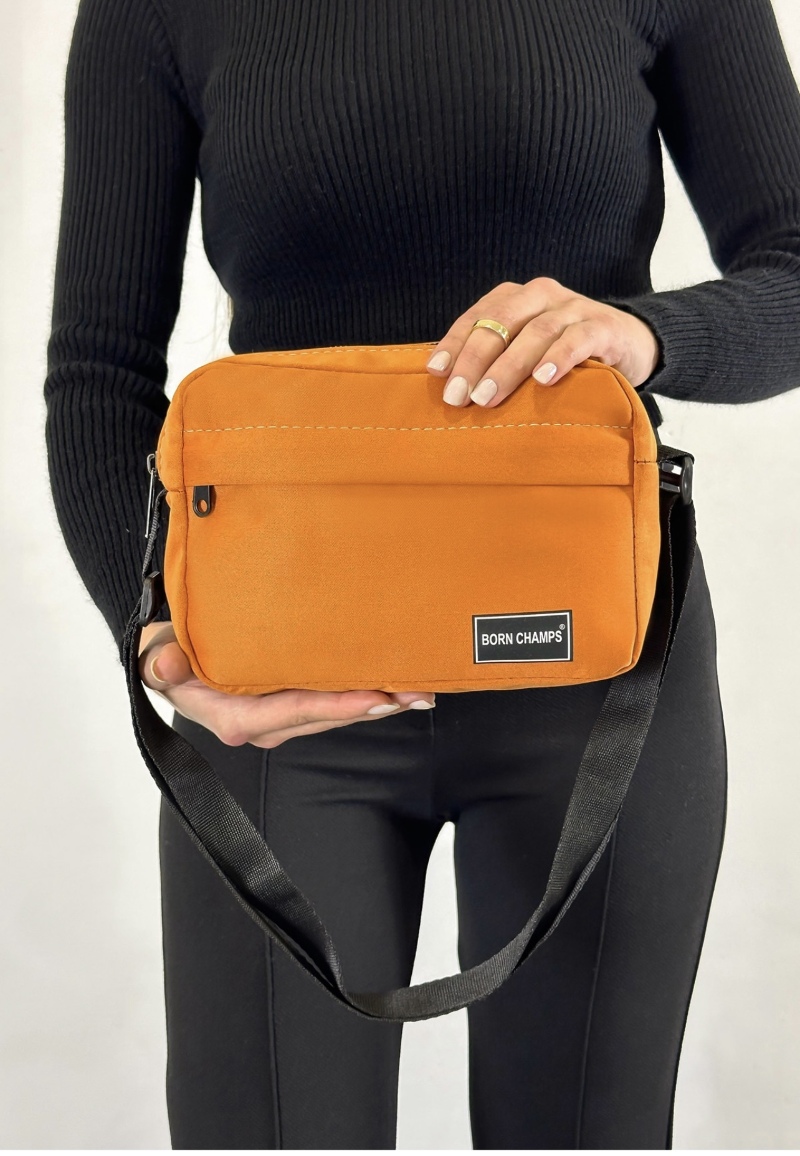 Şık turuncu çanta 