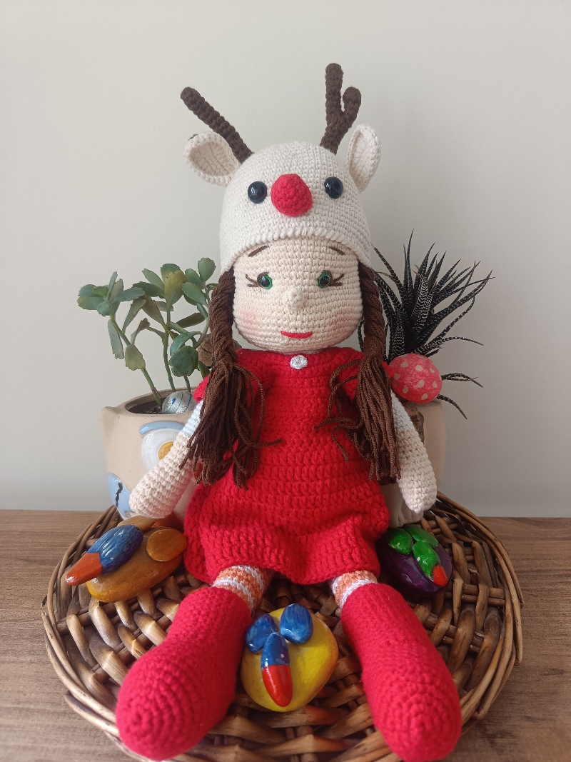 Amigurumi oyuncak geyik bebek