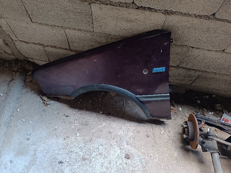 UNO sol ön çamurluk 