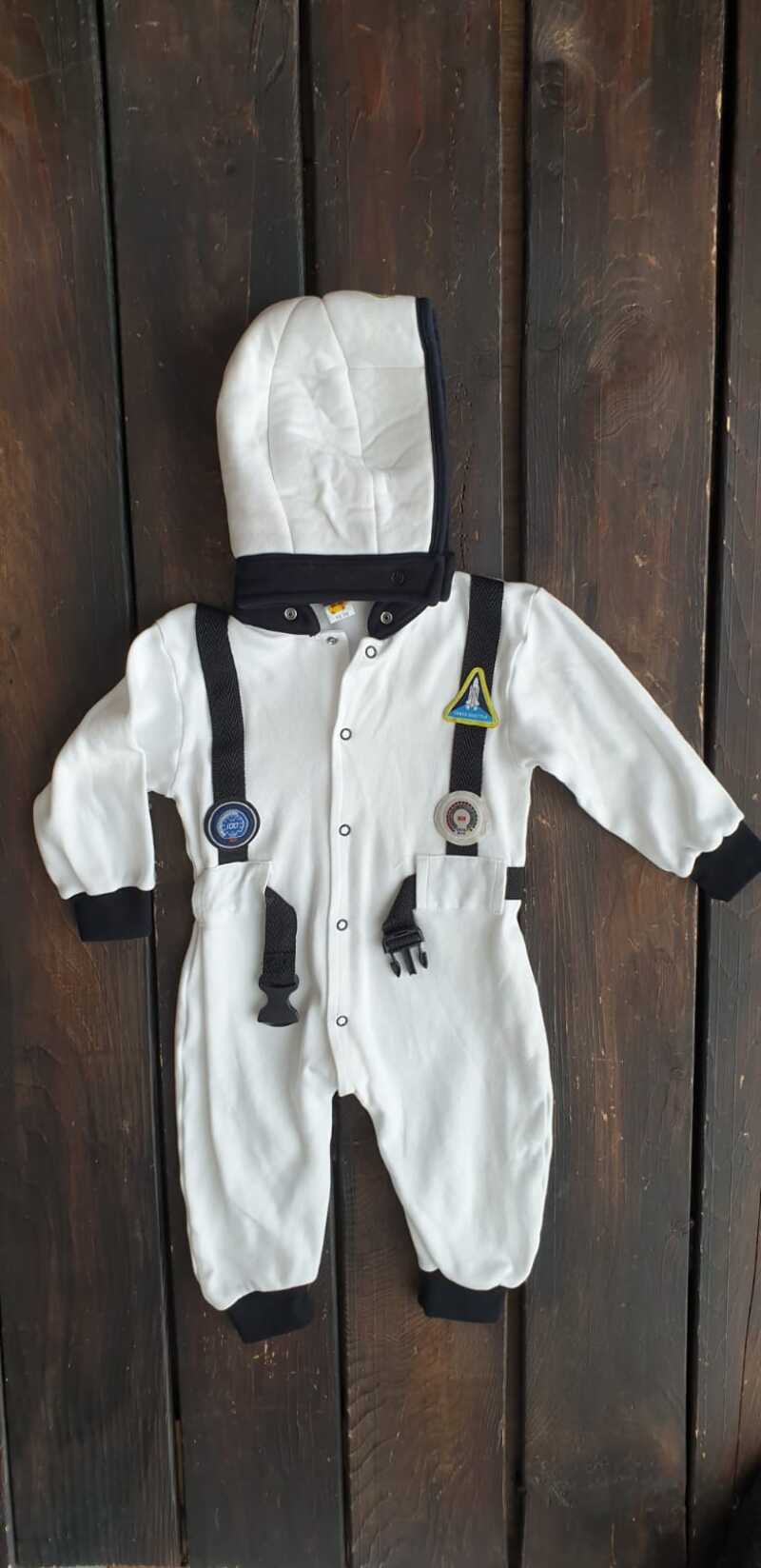 Astronot kıyafeti