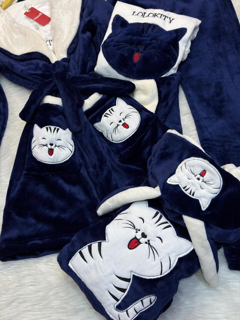 Lacivert kedili pijama takımı 